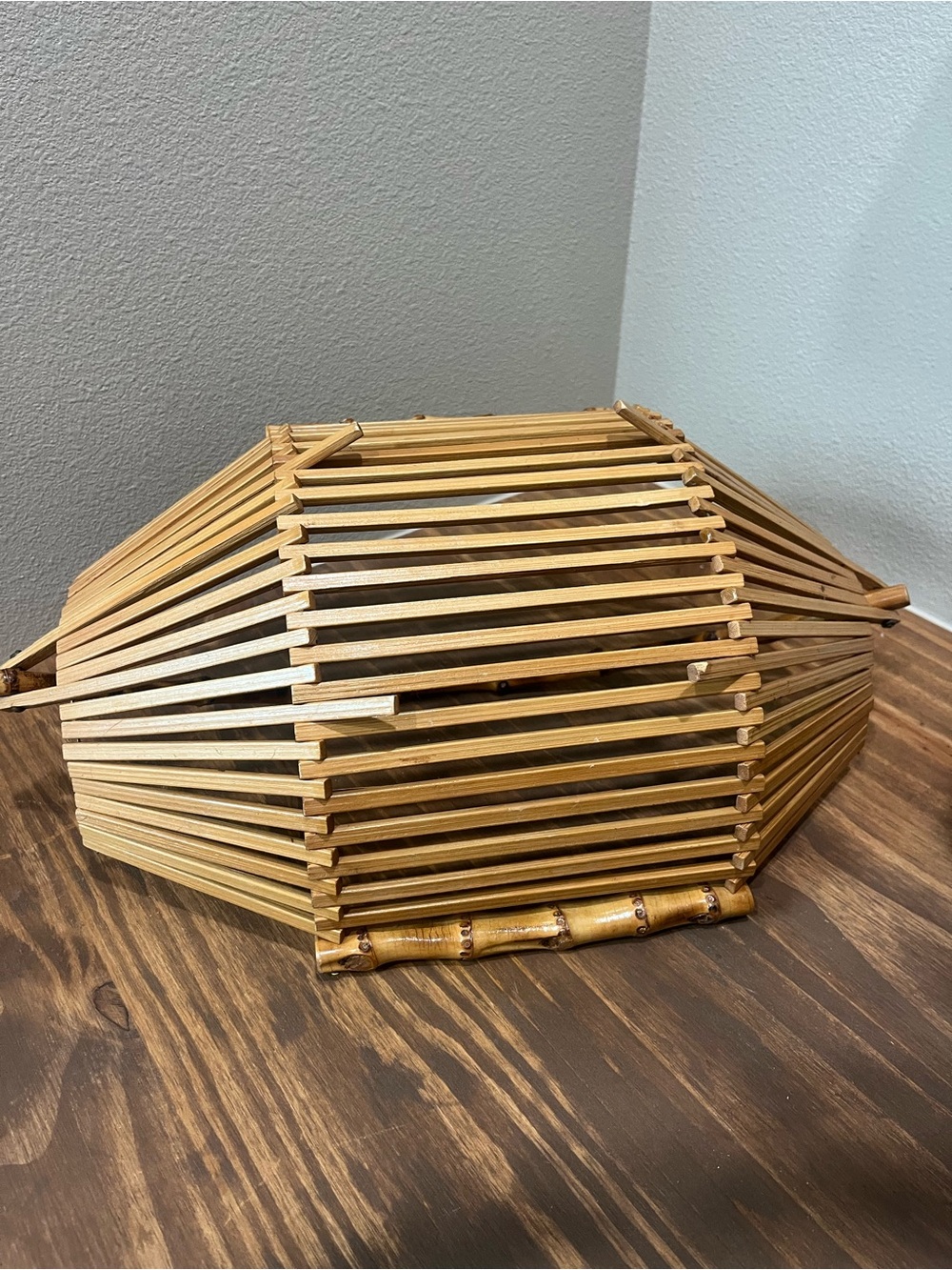 Vintage MCM Japanese Bamboo Footed Fruit Basket with Handle RARE - Picture 5 of 8
